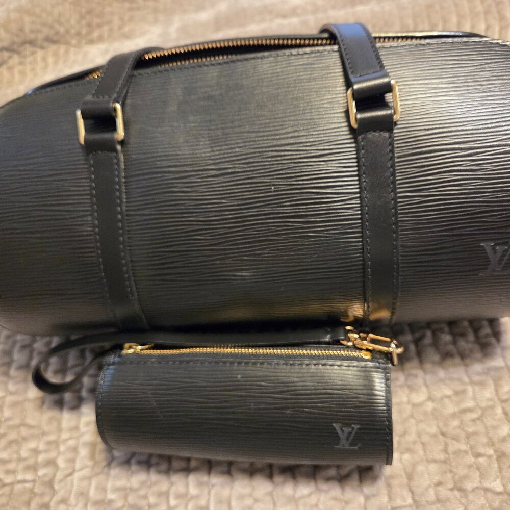 LV sofflot epi leather